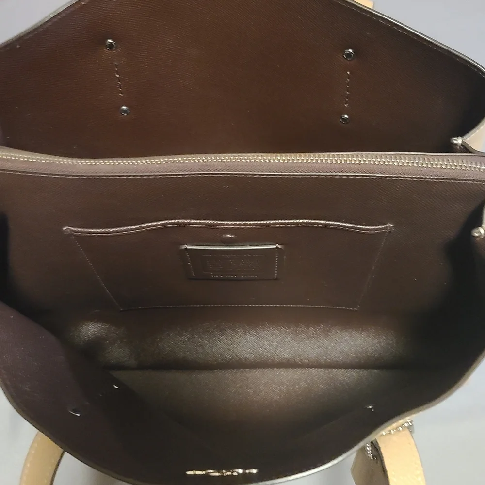 - Coach Charlie Carryall 40 Taupe - Picture 3 of 16